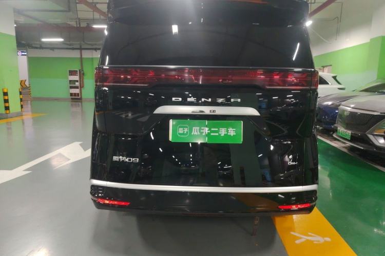 Used Denza D9 2024 DM-i 1050 Luxury Model Exterior 4