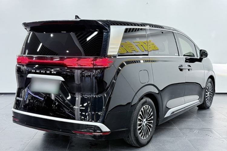 Used Denza D9 2024 DM-i 980 Four-Wheel Drive Prestige Model Exterior 5