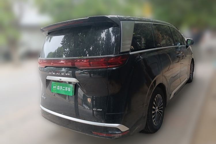Used Denza D9 2024 EV 600 Four-Wheel Drive Prestige Model Exterior 5