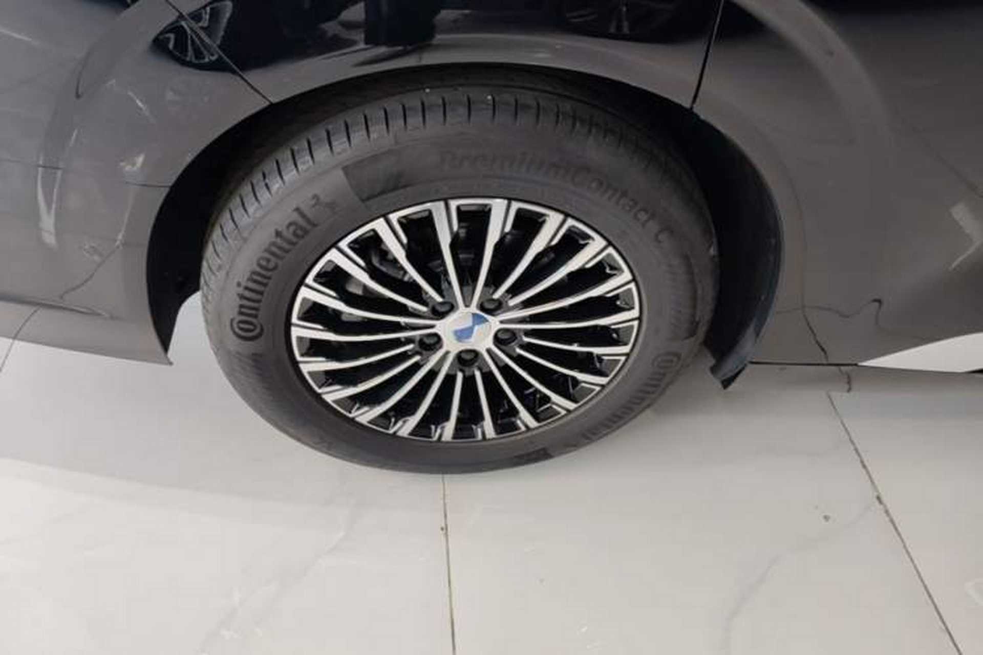 Used Denza D9 2024 DM-i 980 Four-Wheel Drive Flagship Model Exterior 5