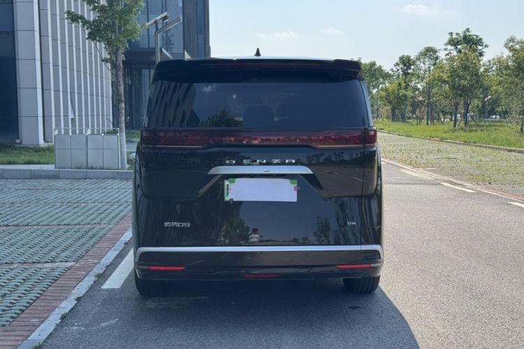 Used Denza D9 2024 DM-i 970 Luxury Model Exterior 6