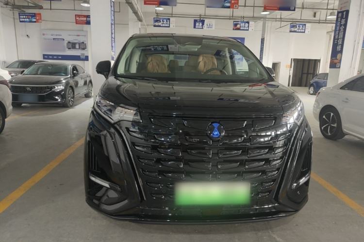 Used Denza D9 2024 DM-i 980 Four-Wheel Drive Prestige Model Front