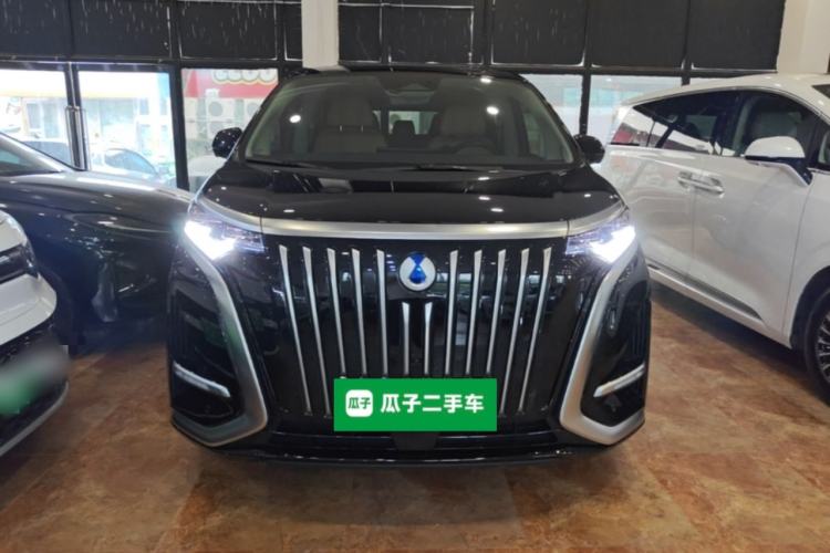 Used Denza D9 2024 EV 620 Premium Model Front