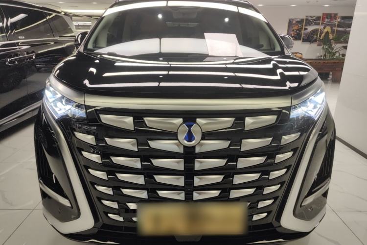 Used Denza D9 2024 DM-i 1050 Luxury Model Front