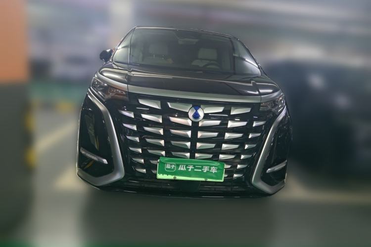 Used Denza D9 2024 DM-i 1050 Luxury Model Front