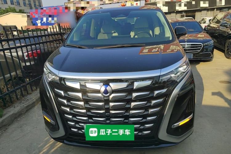 Used Denza D9 2024 DM-i 1050 Luxury Model Front