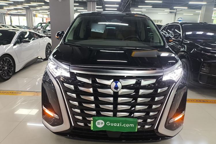 Used Denza D9 2024 DM-i 980 Four-Wheel Drive Prestige Model Front