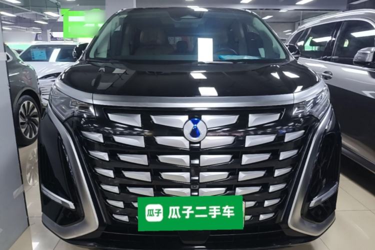 Used Denza D9 2024 DM-i 980 Four-Wheel Drive Flagship Model Front