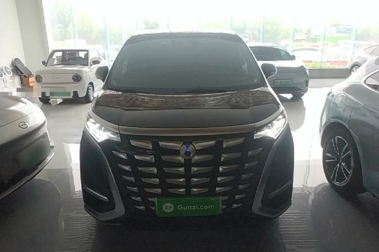 Used Denza D9 2024 DM-i 1050 Luxury Model Front