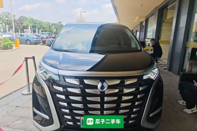 Used Denza D9 2024 DM-i 1050 Luxury Model Front