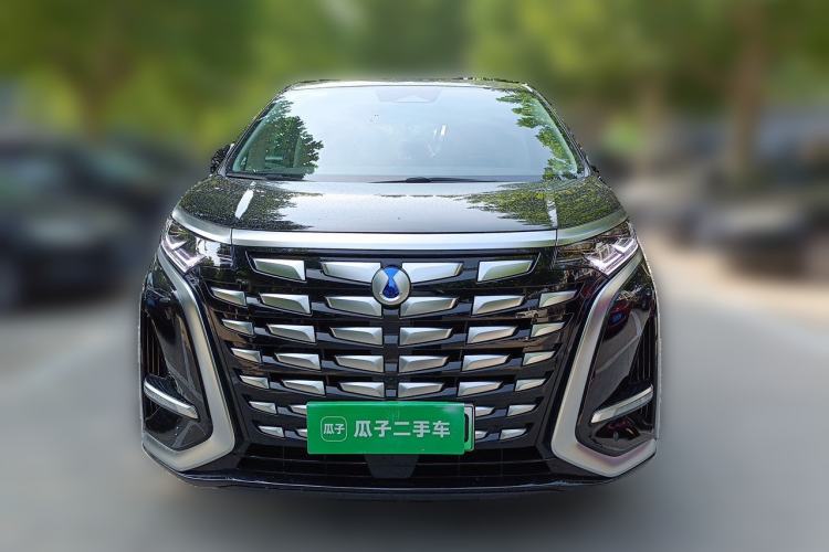 Used Denza D9 2024 DM-i 1050 Luxury Model Front