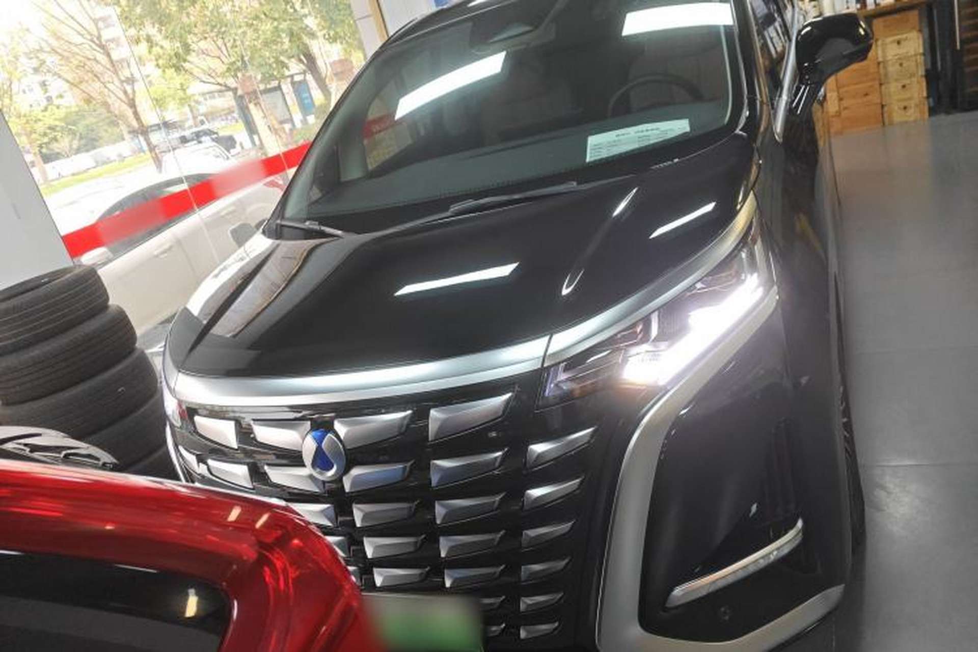 Used Denza D9 2024 DM-i 980 Four-Wheel Drive Prestige Model Front