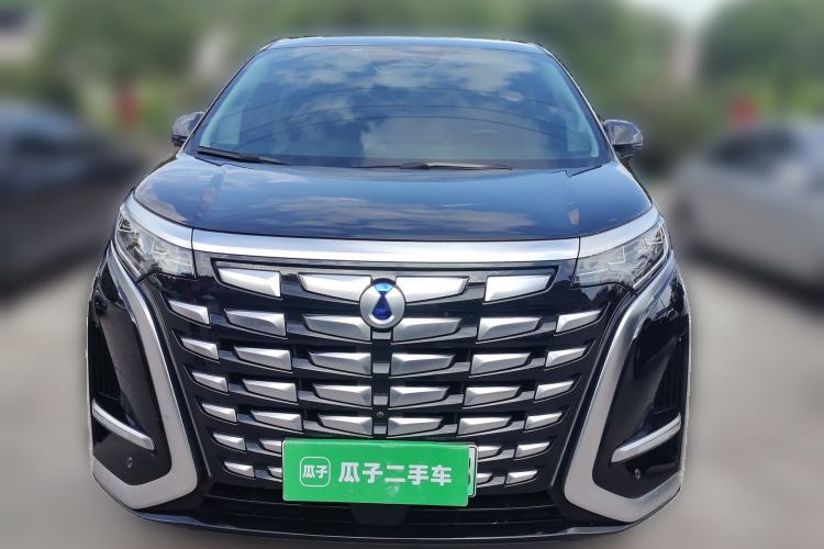 Used Denza D9 2024 DM-i 980 Four-Wheel Drive Flagship Model Front