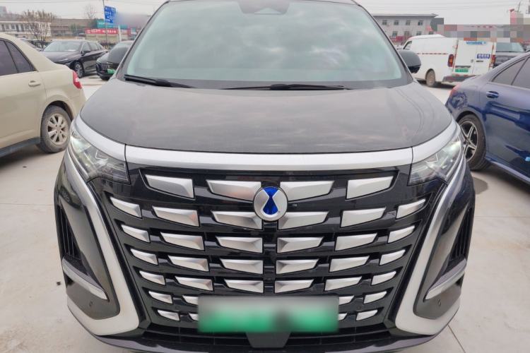 Used Denza D9 2024 DM-i 970 Luxury Model Front