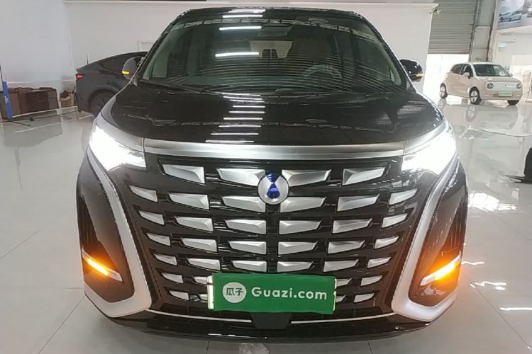 Used Denza D9 2024 DM-i 980 Four-Wheel Drive Prestige Model Front