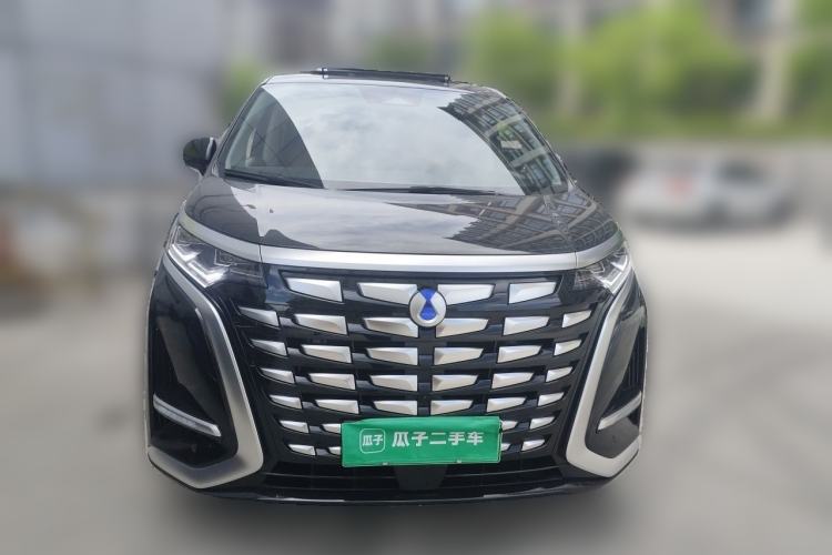 Used Denza D9 2024 DM-i 1050 Luxury Model Front