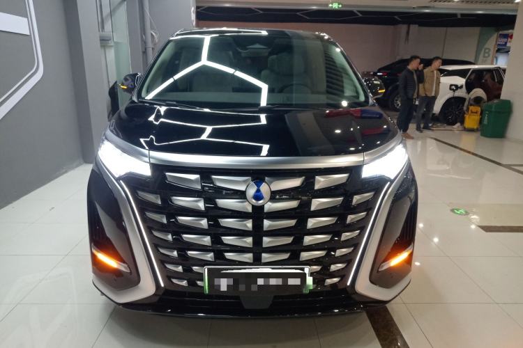 Used Denza D9 2024 DM-i 980 Four-Wheel Drive Prestige Model Front