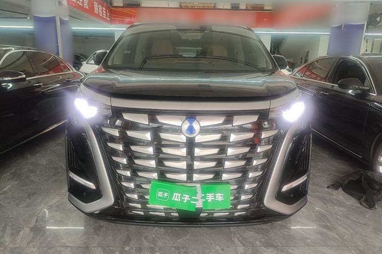 Used Denza D9 2024 DM-i 1050 Luxury Model Front