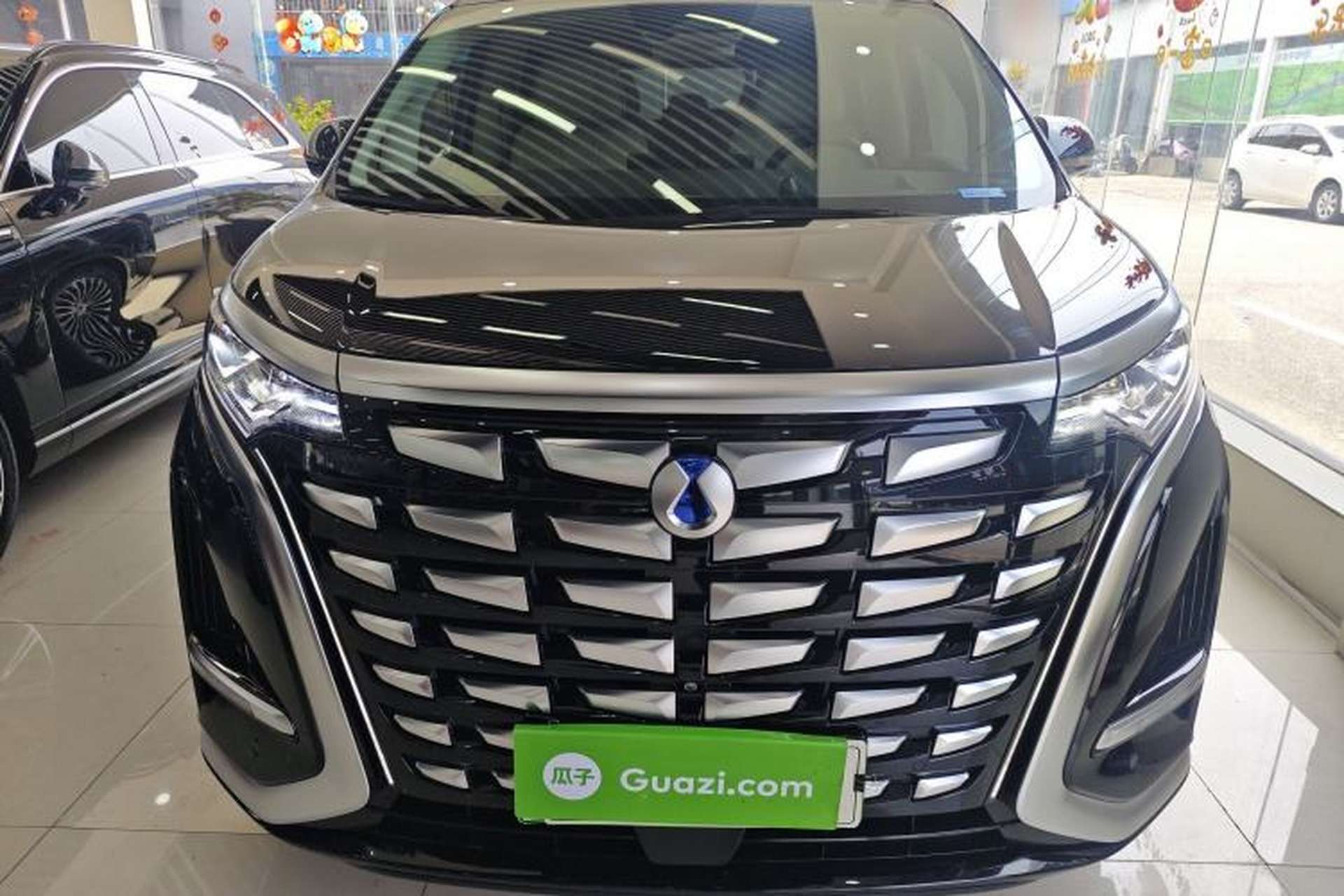 Used Denza D9 2024 DM-i 980 Four-Wheel Drive Flagship Model Front
