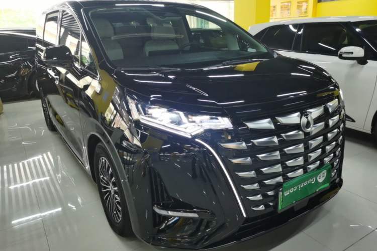 Used Denza D9 2024 DM-i 980 Four-Wheel Drive Prestige Model Front Right 45 Deg