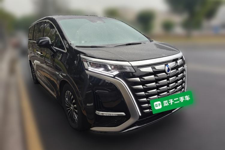 Used Denza D9 2024 DM-i 980 Four-Wheel Drive Flagship Model Front Right 45 Deg