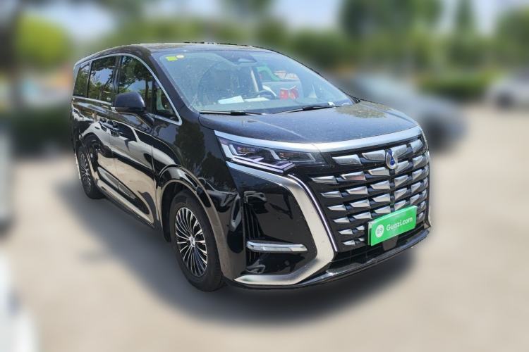 Used Denza D9 2024 DM-i 980 Four-Wheel Drive Prestige Model Front Right 45 Deg