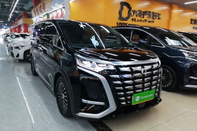 Used Denza D9 2024 DM-i 980 Four-Wheel Drive Prestige Model Front Right 45 Deg