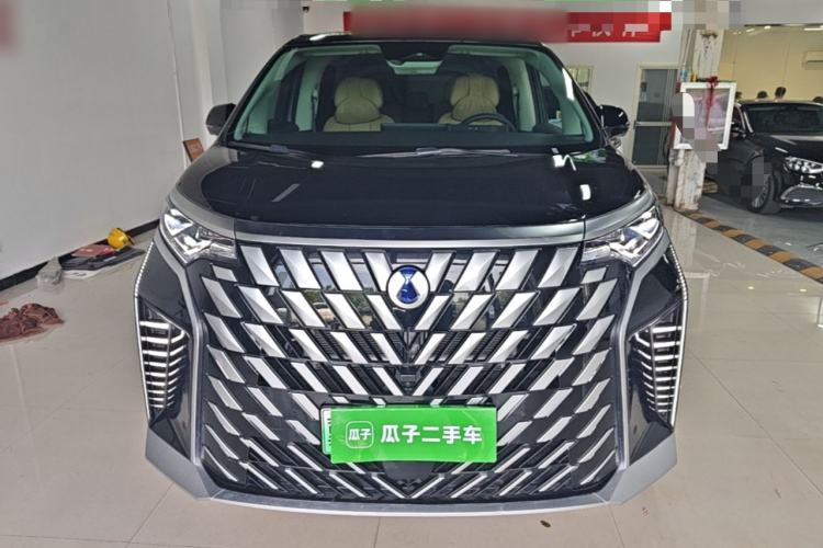 Used Denza D9 2024 DM-i 980 Four-Wheel Drive Prestige Model Front