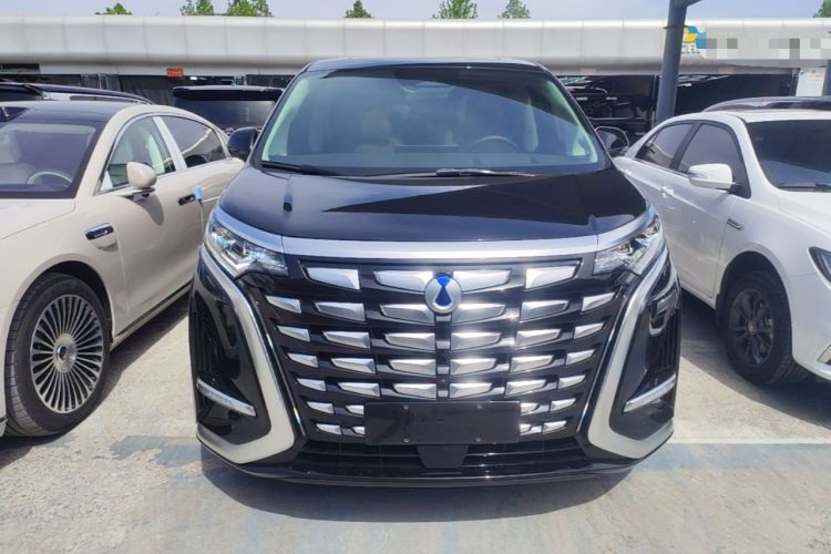 Used Denza D9 2024 DM-i 980 Four-Wheel Drive Flagship Model Front