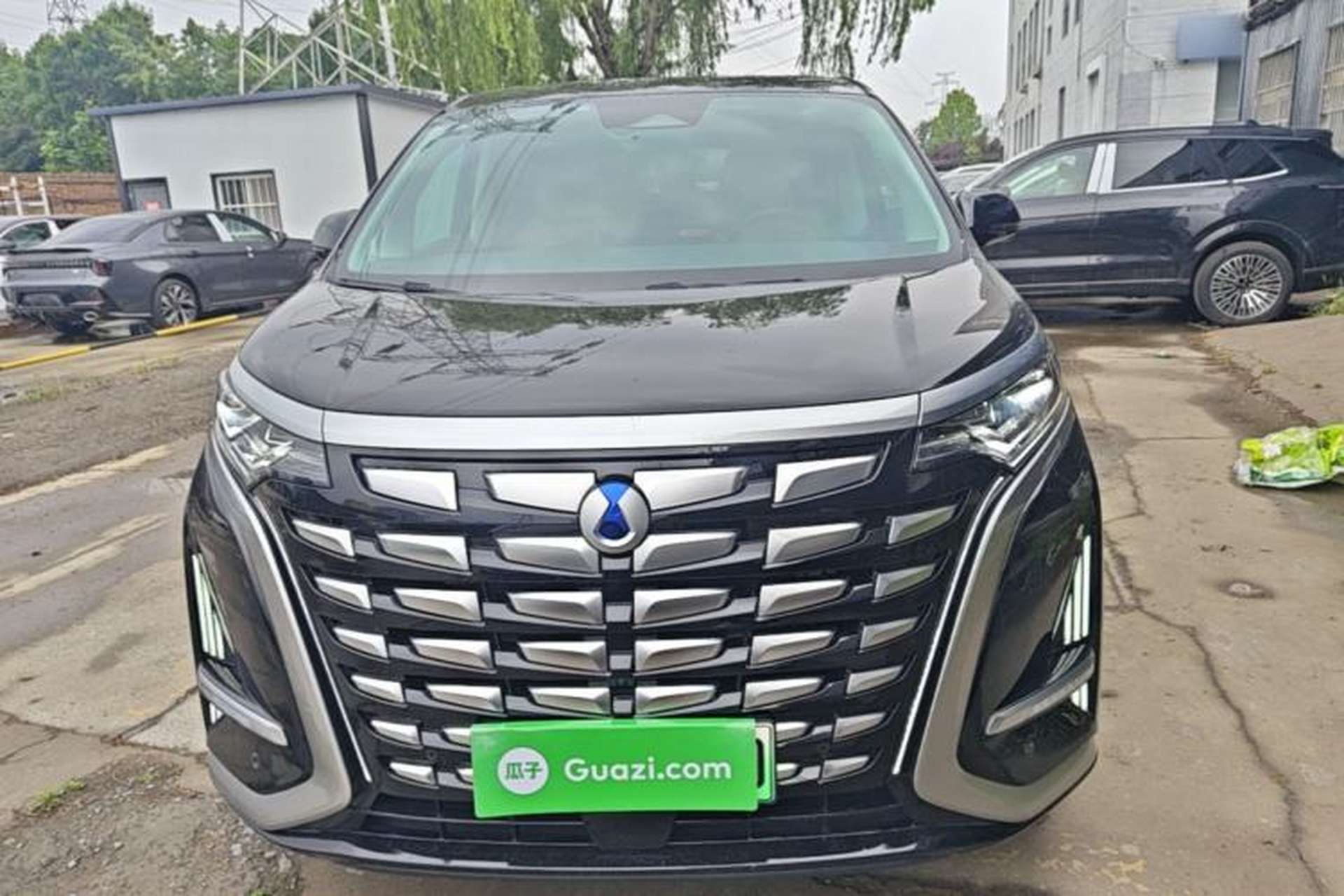 Used Denza D9 2024 DM-i 970 Luxury Model Front
