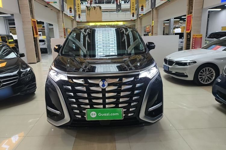Used Denza D9 2024 DM-i 1050 Luxury Model Front