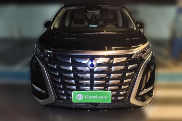 Used Denza D9 2024 DM-i 1050 Luxury Model Front