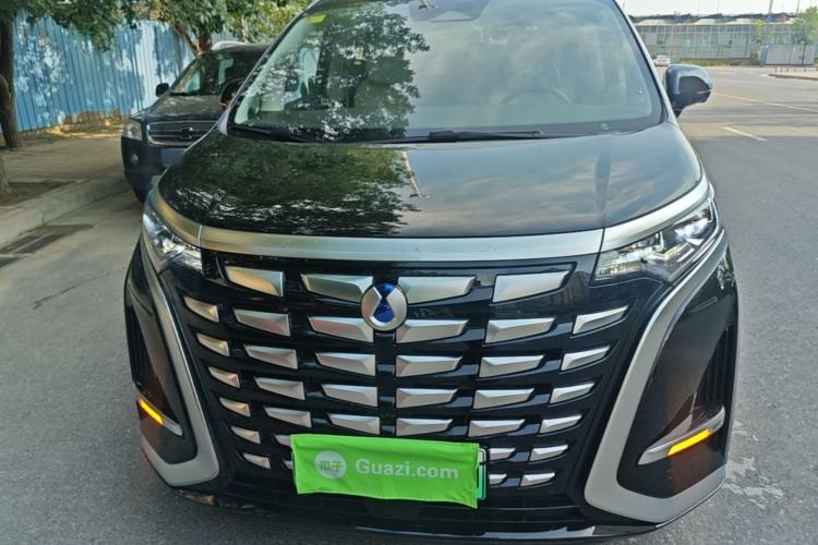 Used Denza D9 2024 DM-i 980 Four-Wheel Drive Prestige Model Front