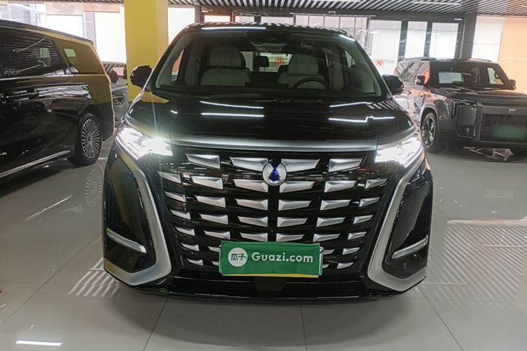 Used Denza D9 2024 DM-i 1050 Luxury Model Front