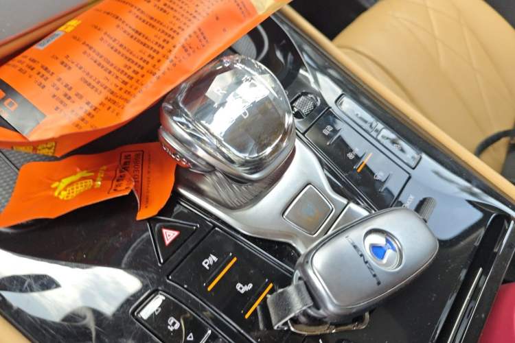 Used Denza D9 2024 DM-i 980 Four-Wheel Drive Prestige Model Gear Lever