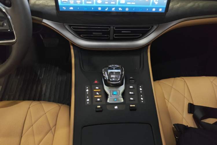 Used Denza D9 2024 EV 620 Premium Model Gear Lever