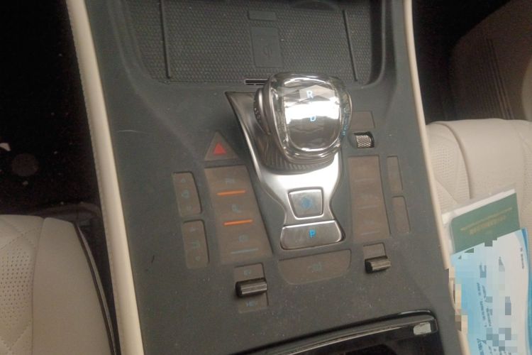 Used Denza D9 2024 DM-i 980 Four-Wheel Drive Prestige Model Gear Lever