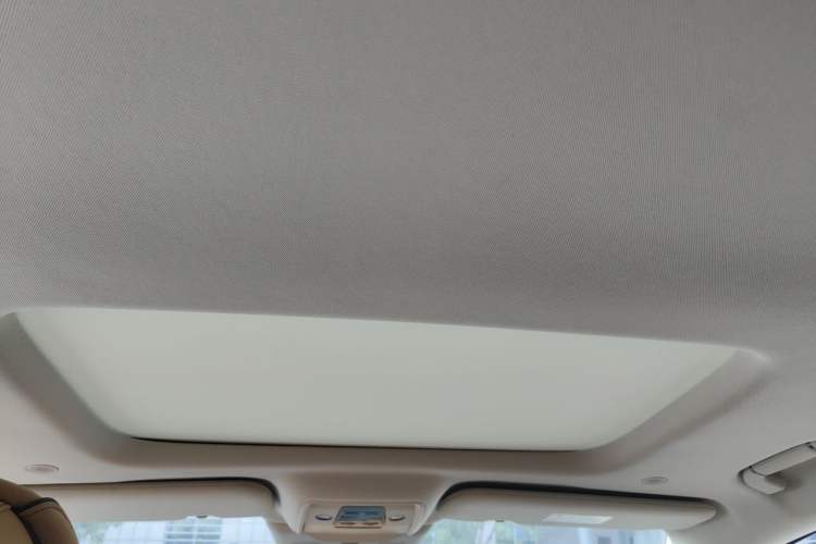 Used Denza D9 2024 DM-i 980 Four-Wheel Drive Prestige Model Headliner