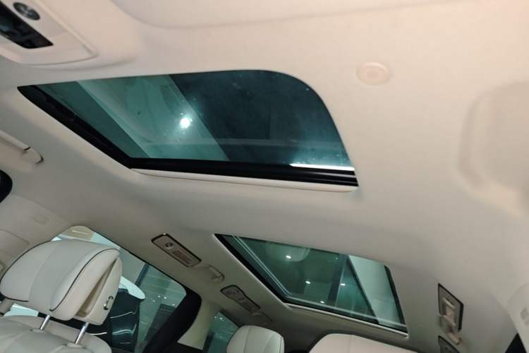 Used Denza D9 2024 DM-i 980 Four-Wheel Drive Prestige Model Headliner
