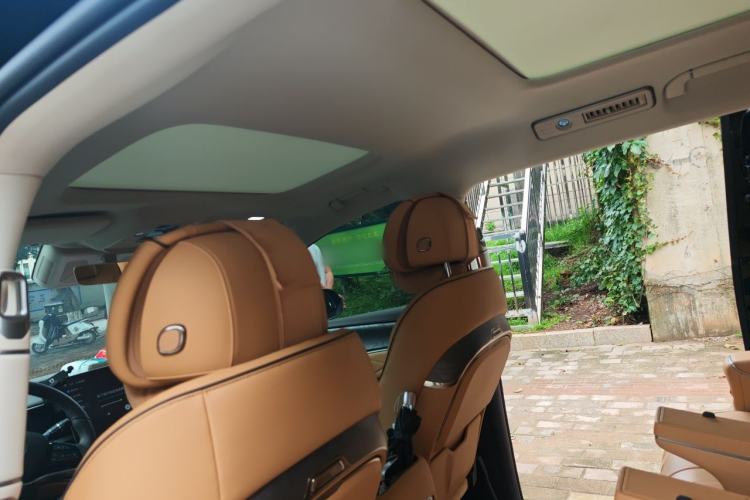 Used Denza D9 2024 DM-i 980 Four-Wheel Drive Prestige Model Headliner