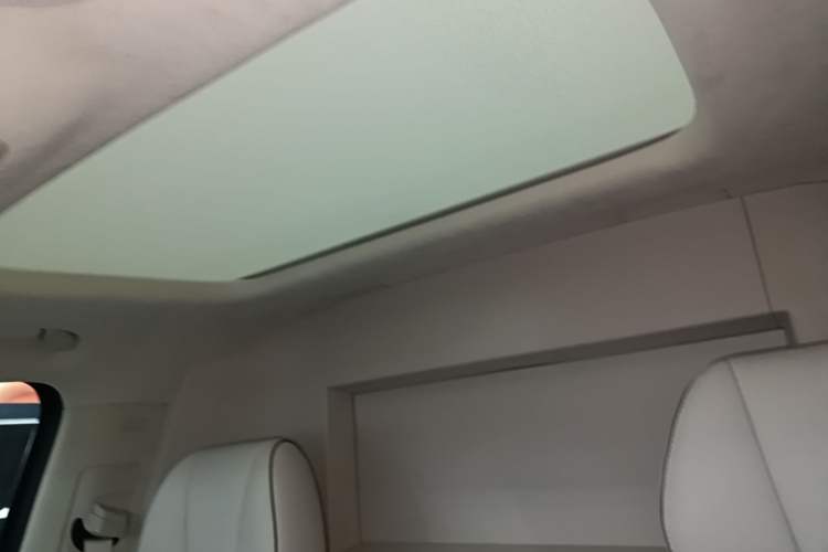 Used Denza D9 2024 PIONEER Four-Seat Pioneer Edition Headliner