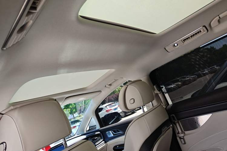 Used Denza D9 2024 DM-i 980 Four-Wheel Drive Prestige Model Headliner