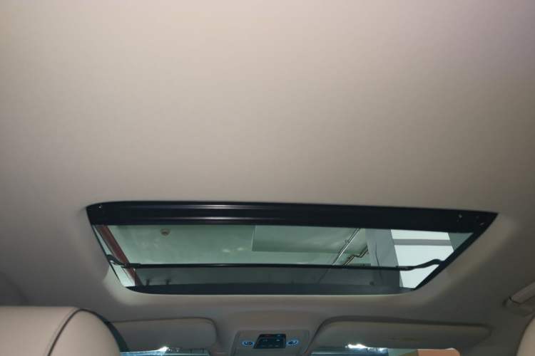 Used Denza D9 2024 DM-i 1050 Luxury Model Headliner