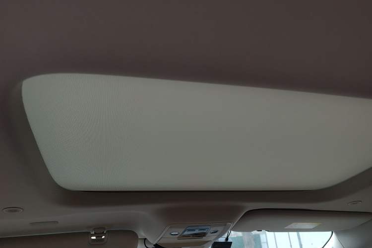 Used Denza D9 2024 EV 620 Premium Model Headliner