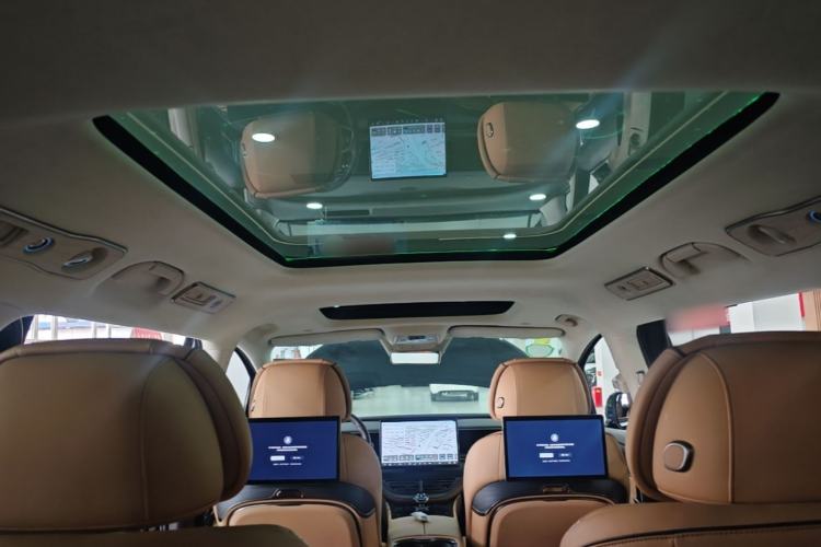 Used Denza D9 2024 DM-i 980 Four-Wheel Drive Prestige Model Headliner