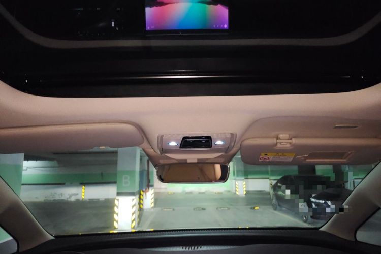 Used Denza D9 2024 DM-i 1050 Luxury Model Headliner