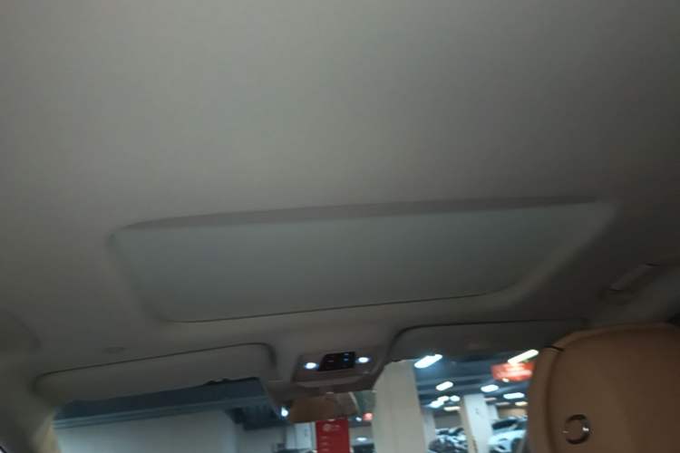 Used Denza D9 2024 DM-i 980 Four-Wheel Drive Prestige Model Headliner