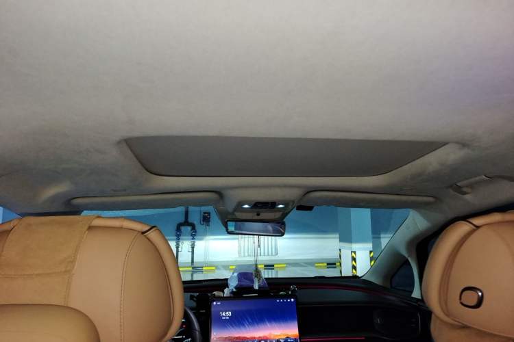 Used Denza D9 2024 DM-i 980 Four-Wheel Drive Flagship Model Headliner