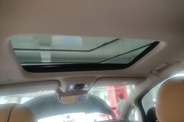 Used Denza D9 2024 DM-i 1050 Luxury Model Headliner