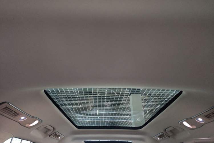 Used Denza D9 2024 DM-i 980 Four-Wheel Drive Prestige Model Headliner